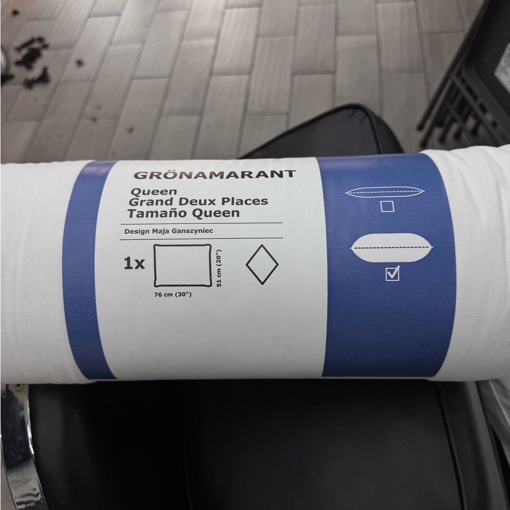 IKEA GRÖNAMARANT Pillow in White and Blue